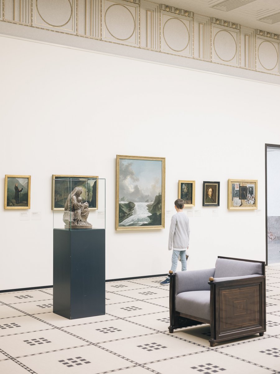 The Past is the Key to the Future - Jan Richard Heinicke