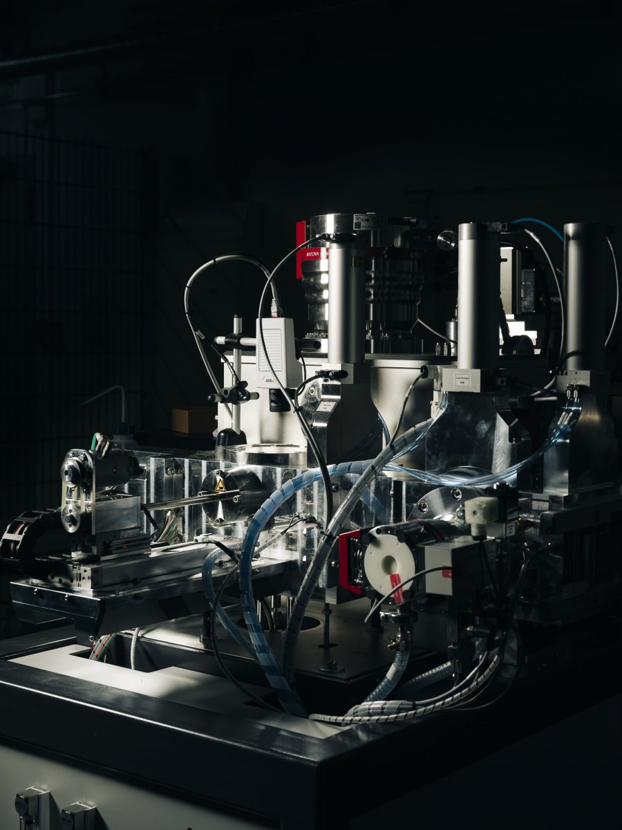 The Past is the Key to the Future - Jan Richard Heinicke