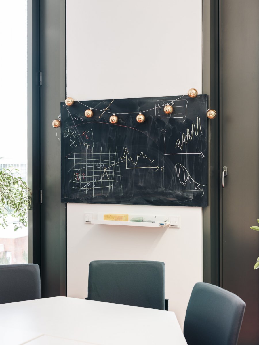 The Past is the Key to the Future - Jan Richard Heinicke