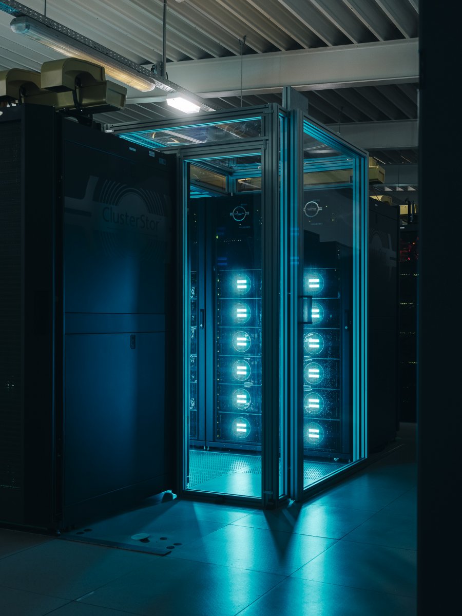 The Past is the Key to the Future - Jan Richard Heinicke